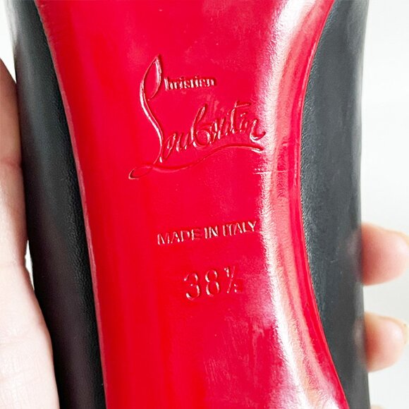 LOUBOUTIN - Authentic Black Leather Stiletto - Picture 6 of 9